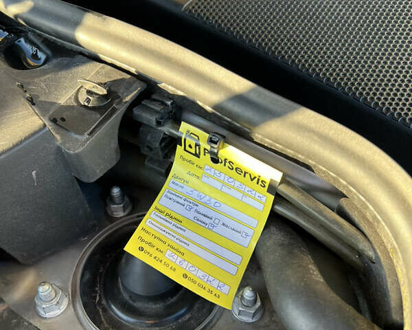 Сірий Мерседес Е-Клас, об'ємом двигуна 2.2 л та пробігом 253 тис. км за 11500 $, фото 27 на Automoto.ua