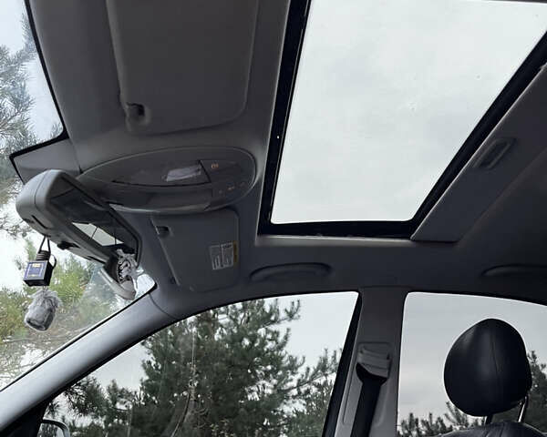 Мерседес Е-Клас 2006 у Камінь-Каширський на Automoto.ua Сірий Мерседес Е-Клас, об'ємом двигуна 2.15 л та пробігом 294 тис. км за 7200 $, фото 14 на Automoto.ua