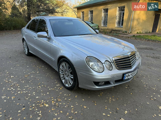 Сірий Мерседес Е-Клас, об'ємом двигуна 1.8 л та пробігом 240 тис. км за 9000 $, фото 9 на Automoto.ua