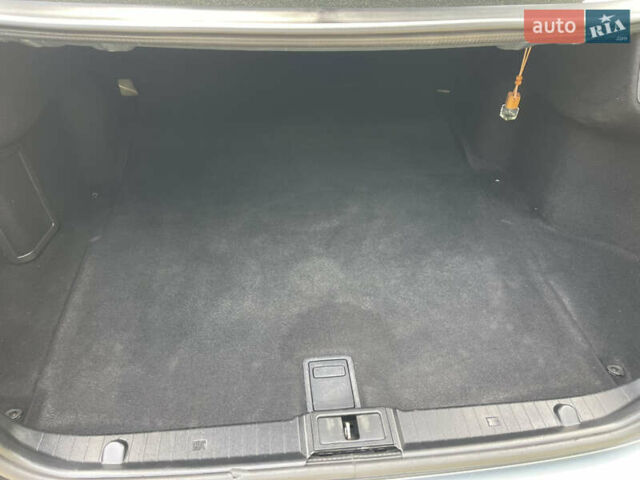 Сірий Мерседес Е-Клас, об'ємом двигуна 2.2 л та пробігом 263 тис. км за 9999 $, фото 26 на Automoto.ua