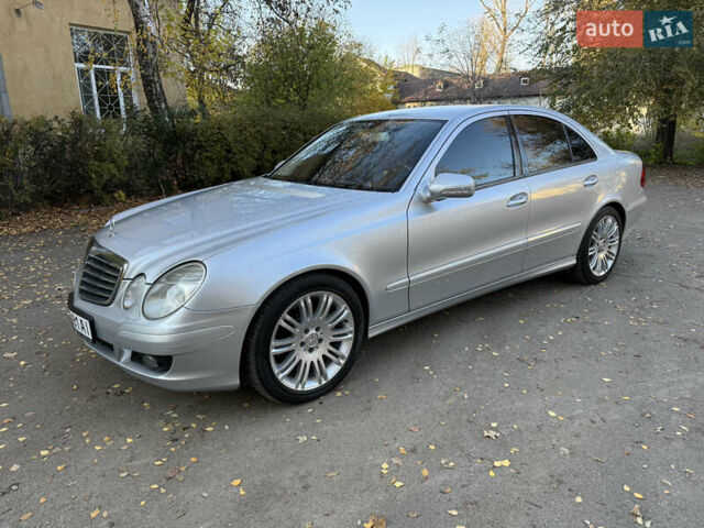 Сірий Мерседес Е-Клас, об'ємом двигуна 1.8 л та пробігом 240 тис. км за 9000 $, фото 2 на Automoto.ua