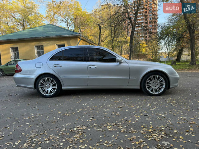 Сірий Мерседес Е-Клас, об'ємом двигуна 1.8 л та пробігом 240 тис. км за 9000 $, фото 20 на Automoto.ua