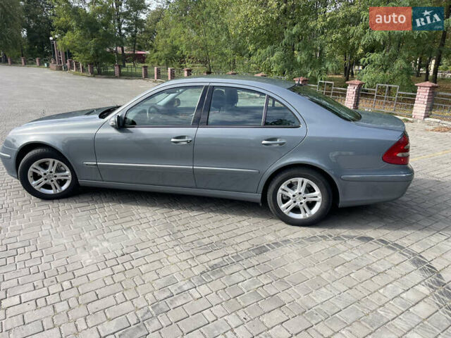 Сірий Мерседес Е-Клас, об'ємом двигуна 2.2 л та пробігом 263 тис. км за 9999 $, фото 10 на Automoto.ua