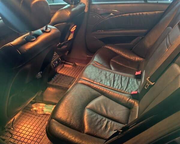 Сірий Мерседес Е-Клас, об'ємом двигуна 3 л та пробігом 420 тис. км за 8200 $, фото 21 на Automoto.ua