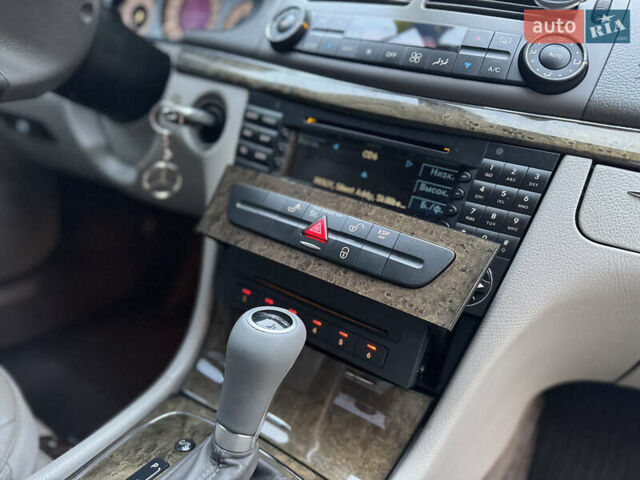 Серый Мерседес Е-Класс, объемом двигателя 2.15 л и пробегом 270 тыс. км за 11900 $, фото 34 на Automoto.ua