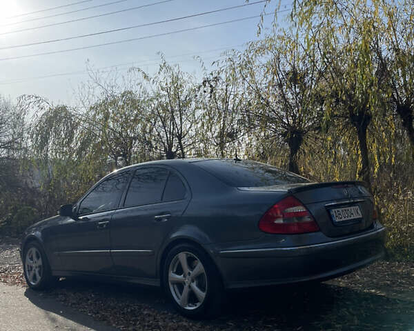 Сірий Мерседес Е-Клас, об'ємом двигуна 2.99 л та пробігом 295 тис. км за 9400 $, фото 21 на Automoto.ua