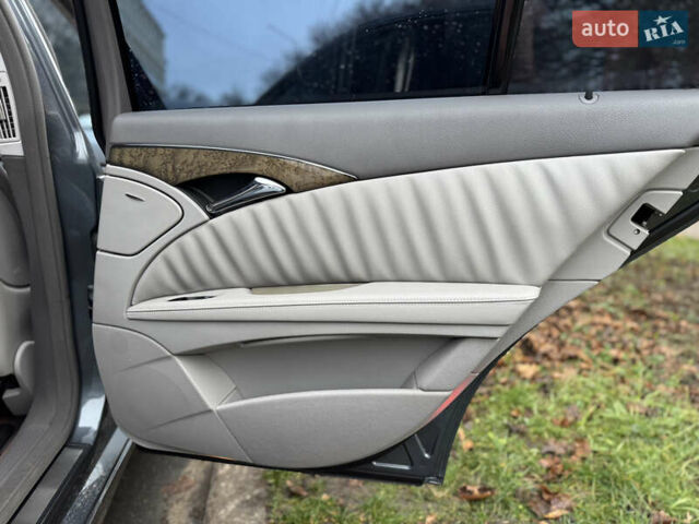 Серый Мерседес Е-Класс, объемом двигателя 2.15 л и пробегом 270 тыс. км за 11900 $, фото 28 на Automoto.ua