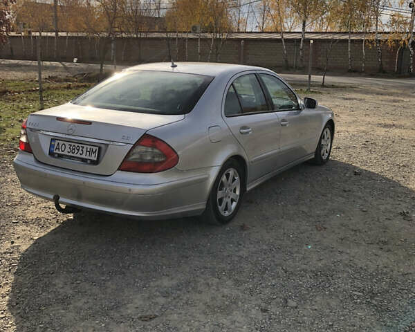 Сірий Мерседес Е-Клас, об'ємом двигуна 2.99 л та пробігом 526 тис. км за 7050 $, фото 11 на Automoto.ua