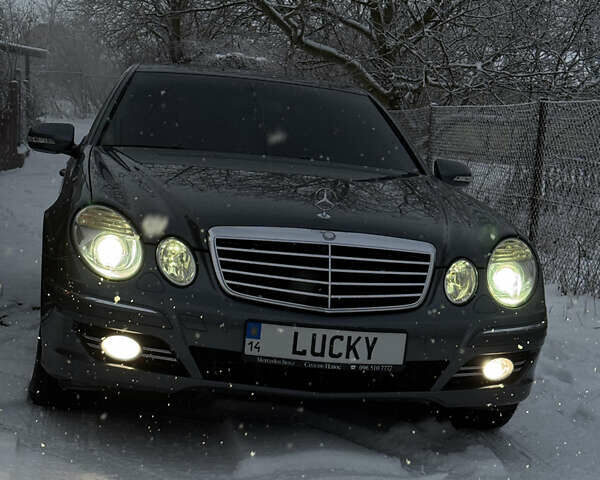 Серый Мерседес Е-Класс, объемом двигателя 2.15 л и пробегом 270 тыс. км за 11900 $, фото 10 на Automoto.ua