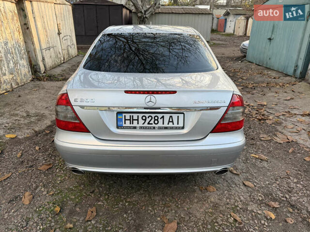 Сірий Мерседес Е-Клас, об'ємом двигуна 1.8 л та пробігом 240 тис. км за 9700 $, фото 17 на Automoto.ua