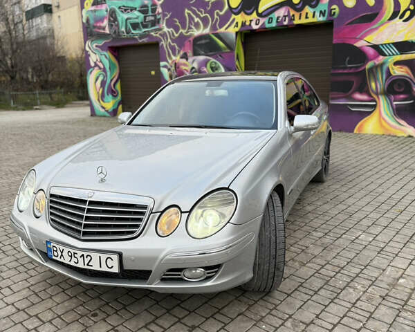 Сірий Мерседес Е-Клас, об'ємом двигуна 2.15 л та пробігом 325 тис. км за 7500 $, фото 1 на Automoto.ua