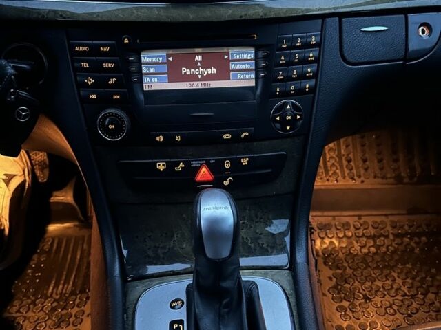 Сірий Мерседес Е-Клас, об'ємом двигуна 2.7 л та пробігом 327 тис. км за 4150 $, фото 10 на Automoto.ua