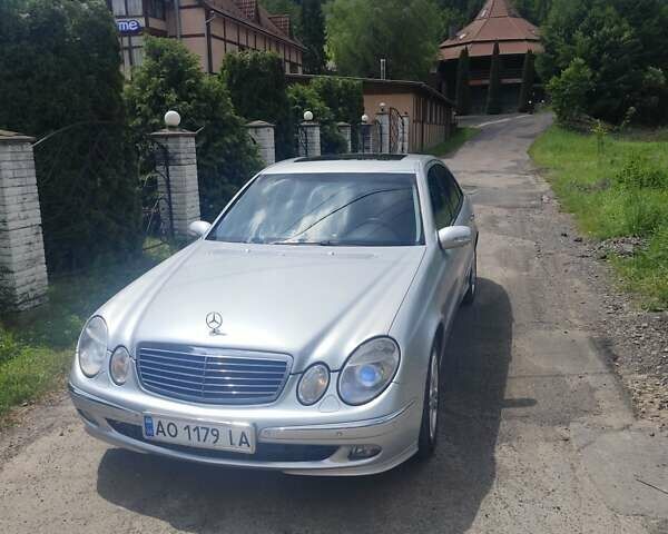 Сірий Мерседес Е-Клас, об'ємом двигуна 3 л та пробігом 420 тис. км за 8200 $, фото 1 на Automoto.ua