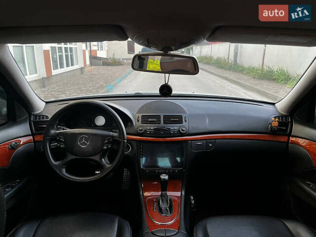 Серый Мерседес Е-Класс, объемом двигателя 1.8 л и пробегом 326 тыс. км за 8000 $, фото 19 на Automoto.ua