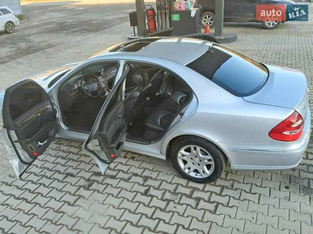 Серый Мерседес Е-Класс, объемом двигателя 3 л и пробегом 440 тыс. км за 7850 $, фото 16 на Automoto.ua