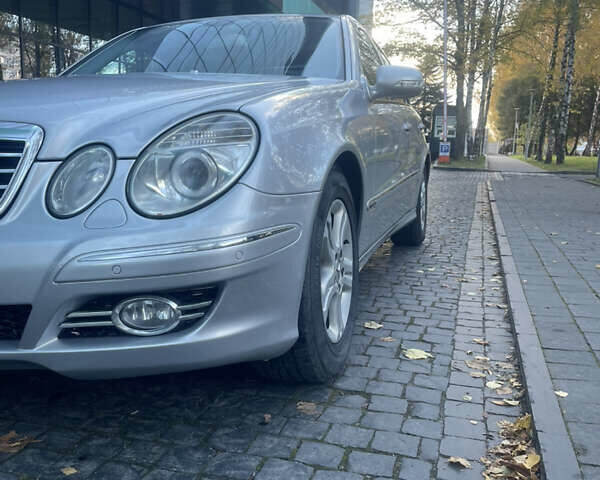 Мерседес Е-Клас 2006 у Львові на Automoto.ua Сірий Мерседес Е-Клас, об'ємом двигуна 2.2 л та пробігом 360 тис. км за 9499 $, фото 4 на Automoto.ua