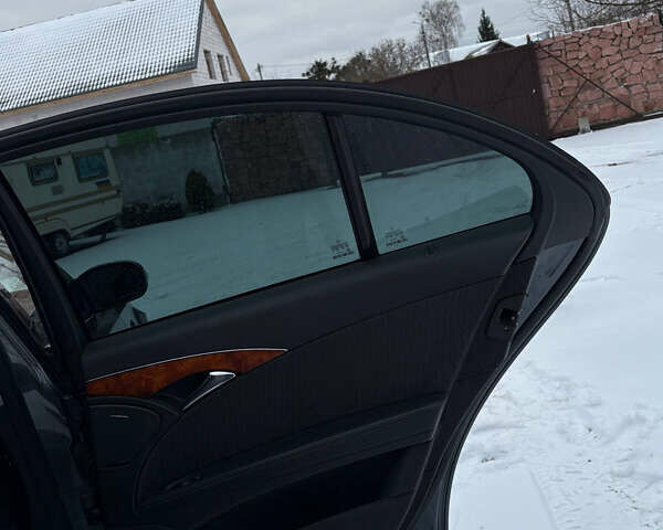 Сірий Мерседес Е-Клас, об'ємом двигуна 2.2 л та пробігом 358 тис. км за 7500 $, фото 26 на Automoto.ua