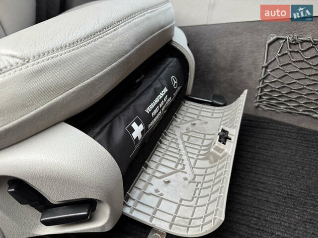 Серый Мерседес Е-Класс, объемом двигателя 2.15 л и пробегом 270 тыс. км за 11900 $, фото 35 на Automoto.ua