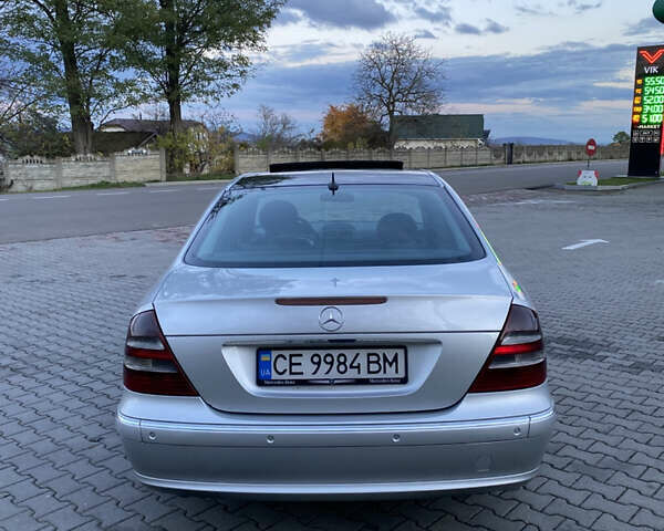 Мерседес Е-Клас 2006 у Чернівцях на Automoto.ua Сірий Мерседес Е-Клас, об'ємом двигуна 3.23 л та пробігом 330 тис. км за 6999 $, фото 5 на Automoto.ua