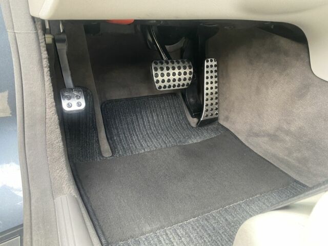 Сірий Мерседес Е-Клас, об'ємом двигуна 2.1 л та пробігом 270 тис. км за 11900 $, фото 7 на Automoto.ua