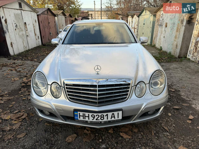 Сірий Мерседес Е-Клас, об'ємом двигуна 1.8 л та пробігом 240 тис. км за 9700 $, фото 6 на Automoto.ua