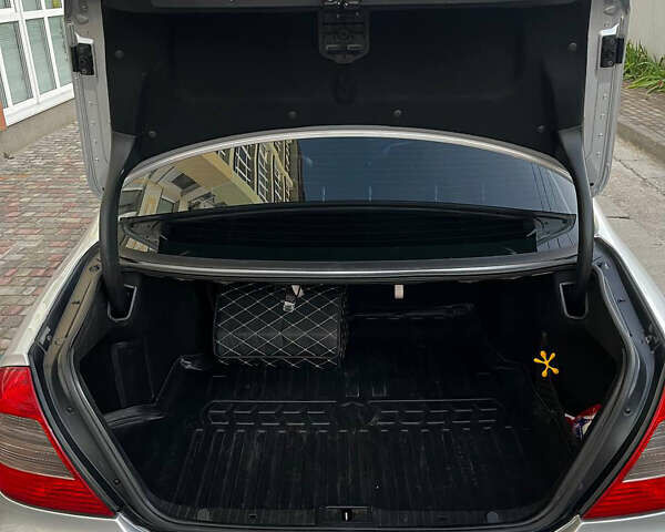 Серый Мерседес Е-Класс, объемом двигателя 1.8 л и пробегом 326 тыс. км за 8000 $, фото 20 на Automoto.ua