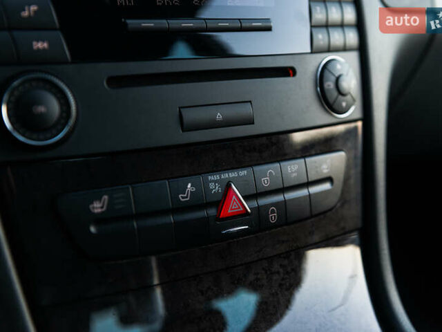 Мерседес Е-Клас 2006 у Мукачеве на Automoto.ua Сірий Мерседес Е-Клас, об'ємом двигуна 1.8 л та пробігом 79 тис. км за 25500 $, фото 32 на Automoto.ua