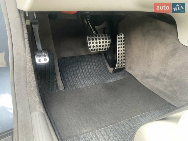 Серый Мерседес Е-Класс, объемом двигателя 2.15 л и пробегом 270 тыс. км за 11900 $, фото 38 на Automoto.ua