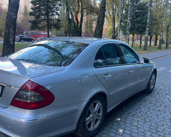 Мерседес Е-Клас 2006 у Львові на Automoto.ua Сірий Мерседес Е-Клас, об'ємом двигуна 2.2 л та пробігом 360 тис. км за 9499 $, фото 6 на Automoto.ua