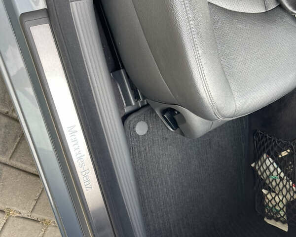 Сірий Мерседес Е-Клас, об'ємом двигуна 2.2 л та пробігом 263 тис. км за 9999 $, фото 19 на Automoto.ua