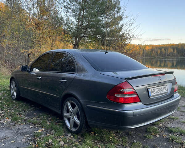 Сірий Мерседес Е-Клас, об'ємом двигуна 2.99 л та пробігом 295 тис. км за 9400 $, фото 12 на Automoto.ua
