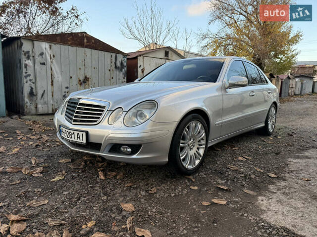 Сірий Мерседес Е-Клас, об'ємом двигуна 1.8 л та пробігом 240 тис. км за 9700 $, фото 3 на Automoto.ua