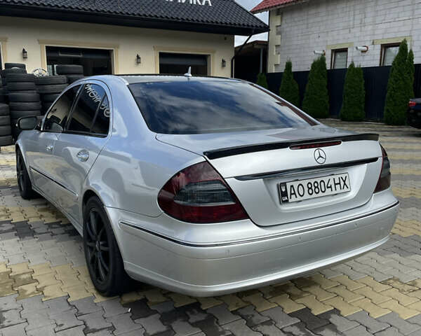 Серый Мерседес Е-Класс, объемом двигателя 3 л и пробегом 405 тыс. км за 8700 $, фото 2 на Automoto.ua
