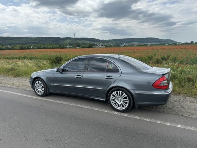 Сірий Мерседес Е-Клас, об'ємом двигуна 2.1 л та пробігом 270 тис. км за 11900 $, фото 1 на Automoto.ua