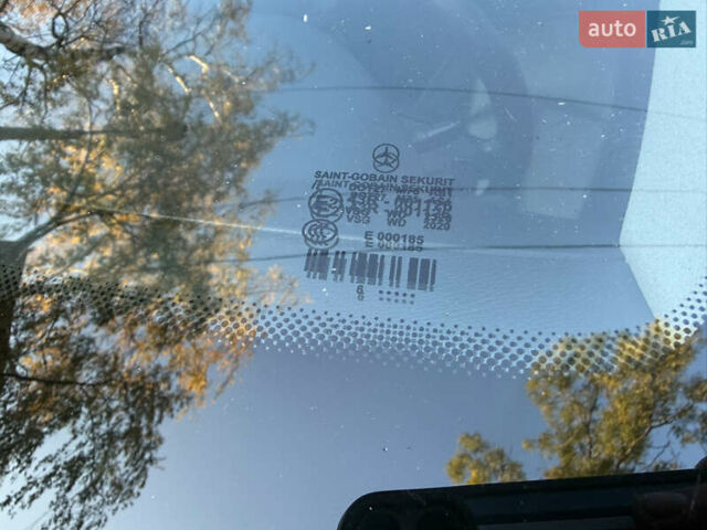 Сірий Мерседес Е-Клас, об'ємом двигуна 1.8 л та пробігом 240 тис. км за 9000 $, фото 35 на Automoto.ua
