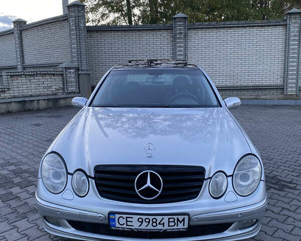 Мерседес Е-Клас 2006 у Чернівцях на Automoto.ua Сірий Мерседес Е-Клас, об'ємом двигуна 3.23 л та пробігом 330 тис. км за 6999 $, фото 1 на Automoto.ua