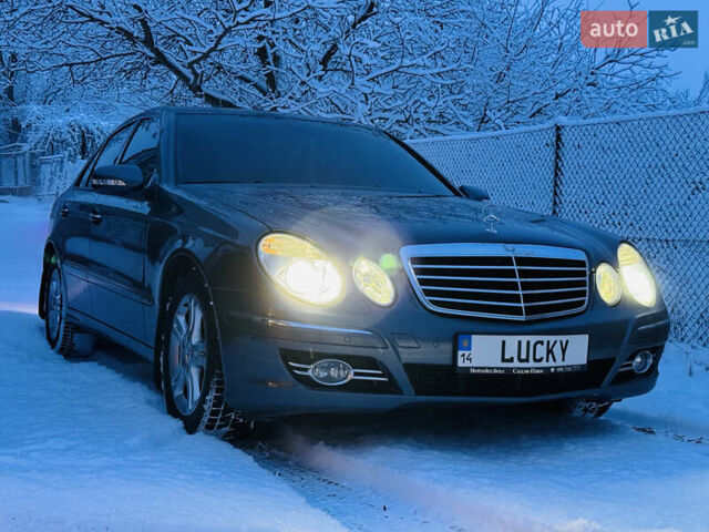 Серый Мерседес Е-Класс, объемом двигателя 2.15 л и пробегом 270 тыс. км за 11900 $, фото 7 на Automoto.ua