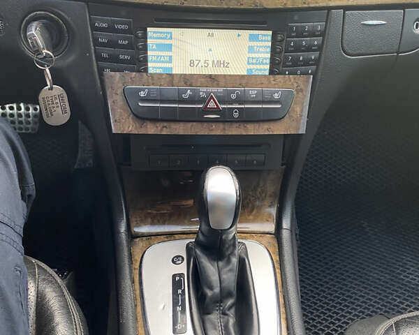 Серый Мерседес Е-Класс, объемом двигателя 3.23 л и пробегом 365 тыс. км за 6900 $, фото 14 на Automoto.ua