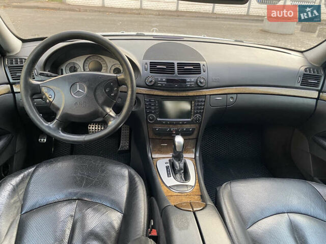 Серый Мерседес Е-Класс, объемом двигателя 3.23 л и пробегом 365 тыс. км за 6900 $, фото 20 на Automoto.ua