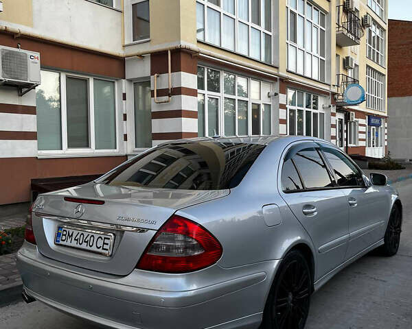 Серый Мерседес Е-Класс, объемом двигателя 1.8 л и пробегом 326 тыс. км за 8000 $, фото 2 на Automoto.ua