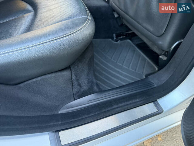 Сірий Мерседес Е-Клас, об'ємом двигуна 1.8 л та пробігом 240 тис. км за 9000 $, фото 69 на Automoto.ua