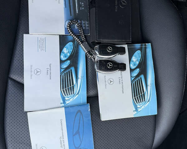 Сірий Мерседес Е-Клас, об'ємом двигуна 1.8 л та пробігом 240 тис. км за 9000 $, фото 36 на Automoto.ua