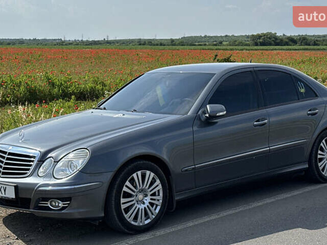 Серый Мерседес Е-Класс, объемом двигателя 2.15 л и пробегом 270 тыс. км за 11900 $, фото 18 на Automoto.ua