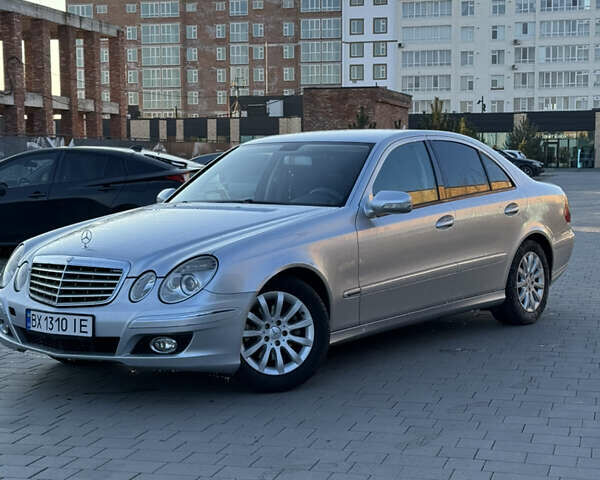 Сірий Мерседес Е-Клас, об'ємом двигуна 2.15 л та пробігом 295 тис. км за 9300 $, фото 1 на Automoto.ua