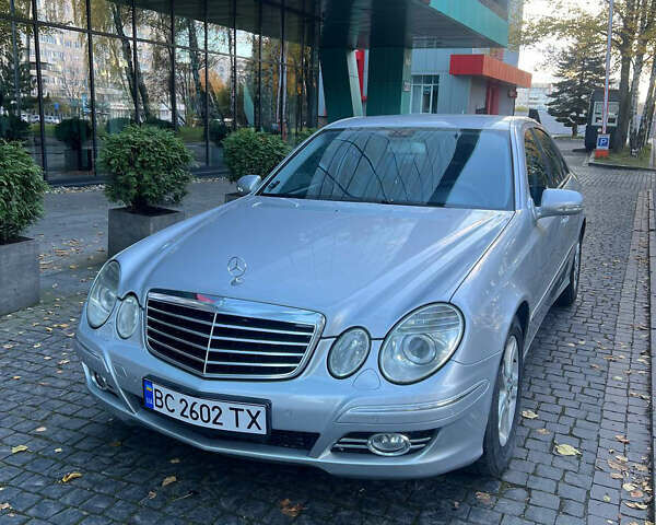 Мерседес Е-Клас 2006 у Львові на Automoto.ua Сірий Мерседес Е-Клас, об'ємом двигуна 2.2 л та пробігом 360 тис. км за 9499 $, фото 1 на Automoto.ua