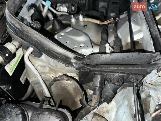 Сірий Мерседес Е-Клас, об'ємом двигуна 1.8 л та пробігом 373 тис. км за 2700 $, фото 19 на Automoto.ua