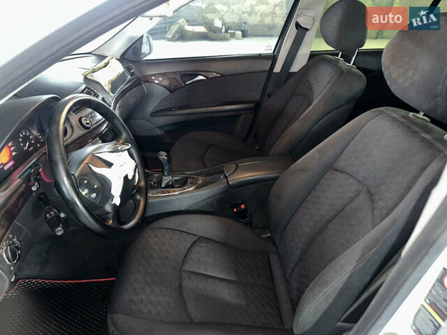 Сірий Мерседес Е-Клас, об'ємом двигуна 1.8 л та пробігом 373 тис. км за 2700 $, фото 11 на Automoto.ua
