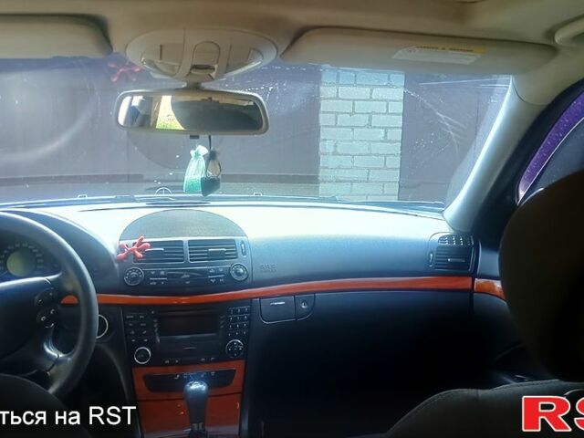 Серый Мерседес Е-Класс, объемом двигателя 2.1 л и пробегом 304 тыс. км за 7800 $, фото 6 на Automoto.ua