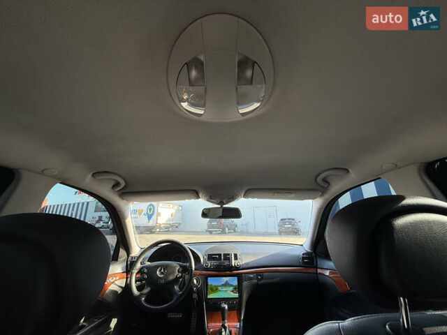 Сірий Мерседес Е-Клас, об'ємом двигуна 1.8 л та пробігом 239 тис. км за 9700 $, фото 13 на Automoto.ua