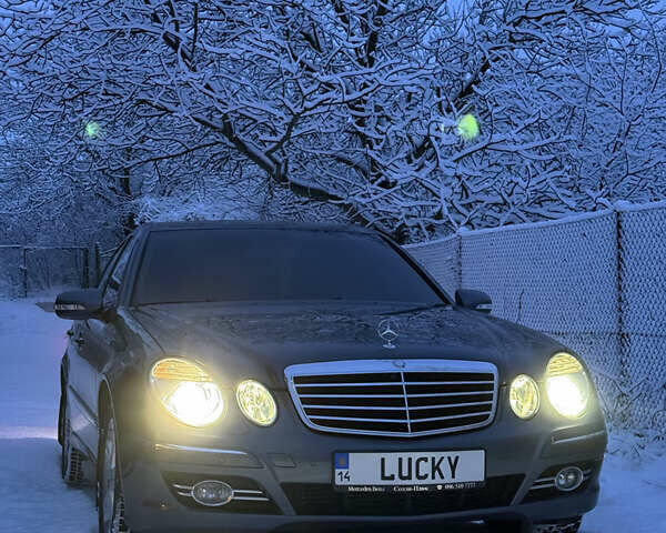 Серый Мерседес Е-Класс, объемом двигателя 2.15 л и пробегом 270 тыс. км за 11900 $, фото 8 на Automoto.ua